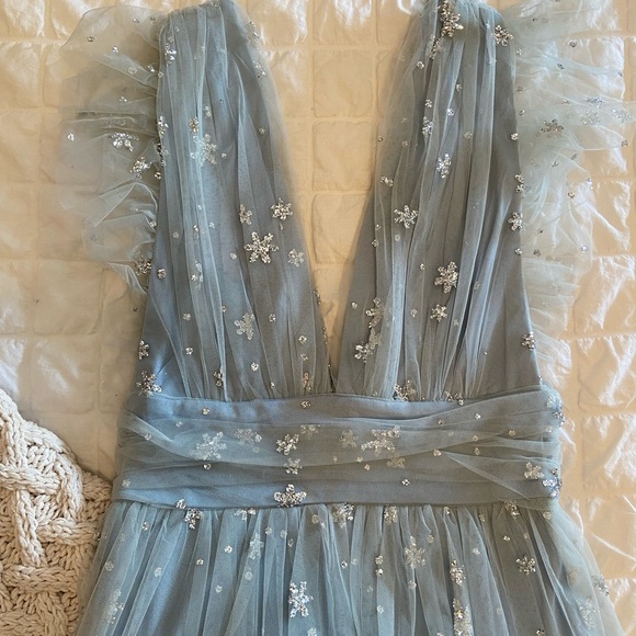 Baltic Born Dresses & Skirts - Stunning Baltic Born Annika Sequin Mesh Dress Size S